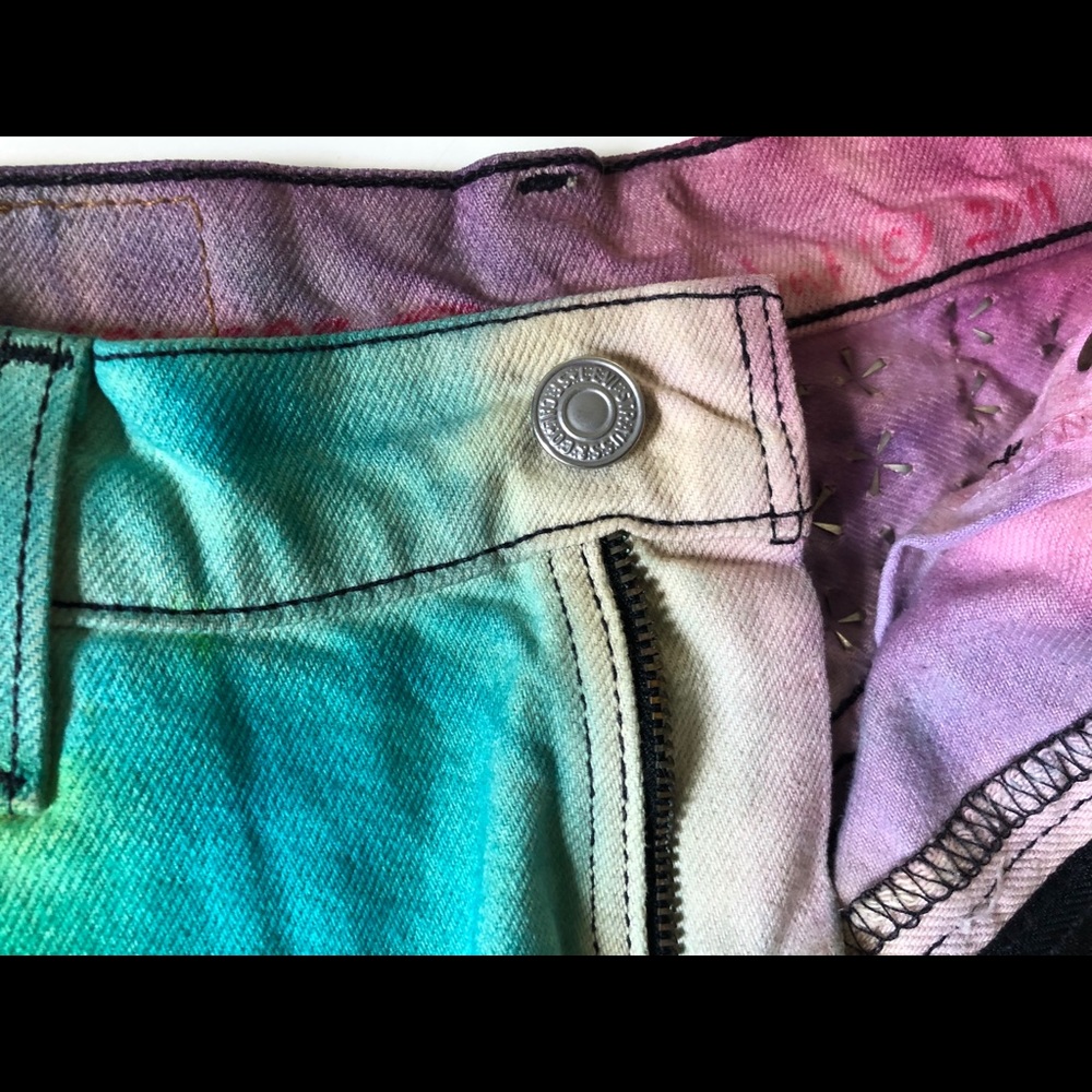 Rainbow cutoff festival studded shorts Levi 517 - Picture 2 of 3